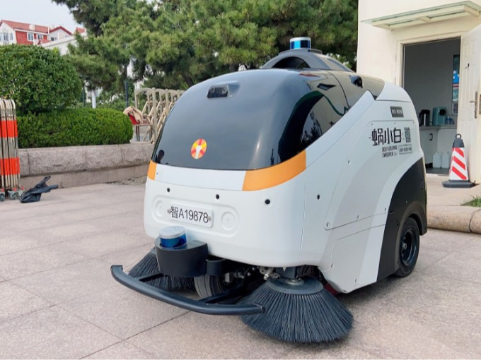 超20家企业入局，商用清洁机器人驶向千亿级蓝海市场