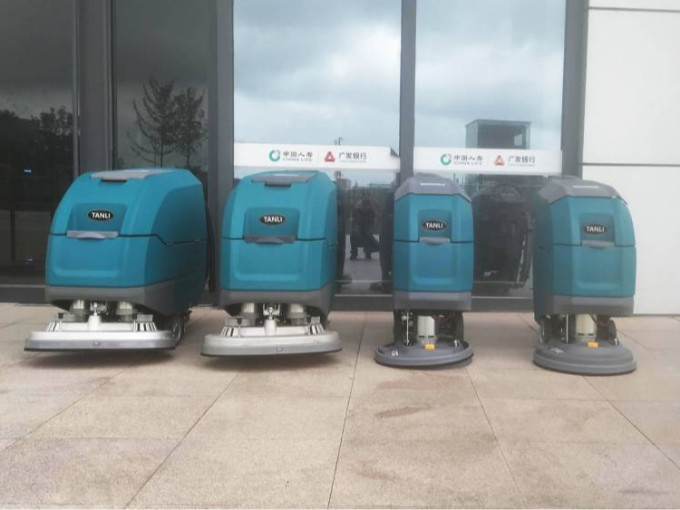 【客户案例】潍坊站配置坦力T50h、T90Dh手推式洗地机共四台