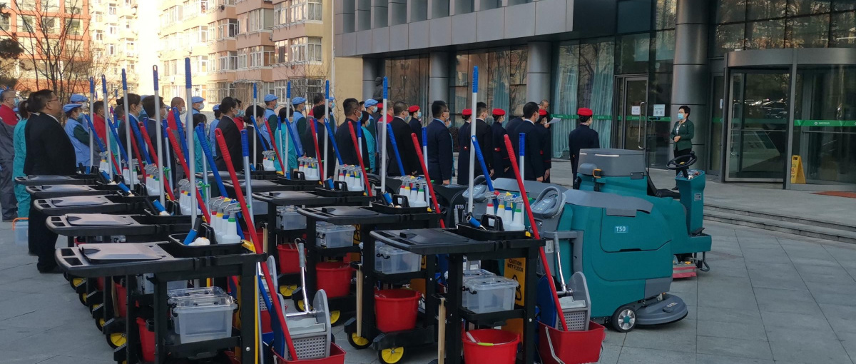 【客户案例】青岛某物业公司采购坦力洗地机3台，扫地机器人一台